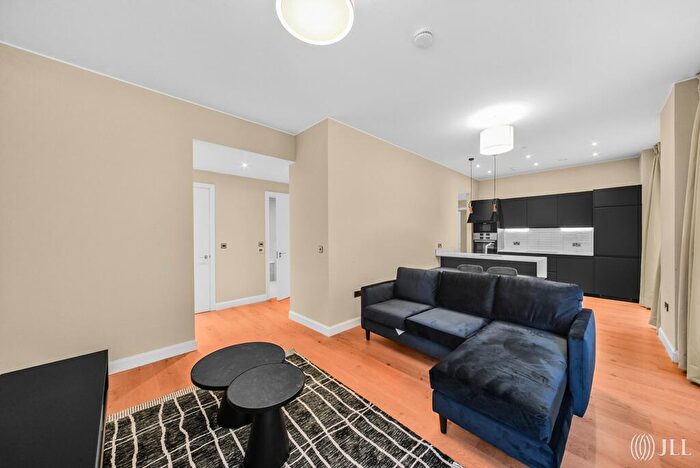 2 Bedroom Flat To Rent In Zinc Street Sugar House Island, E15