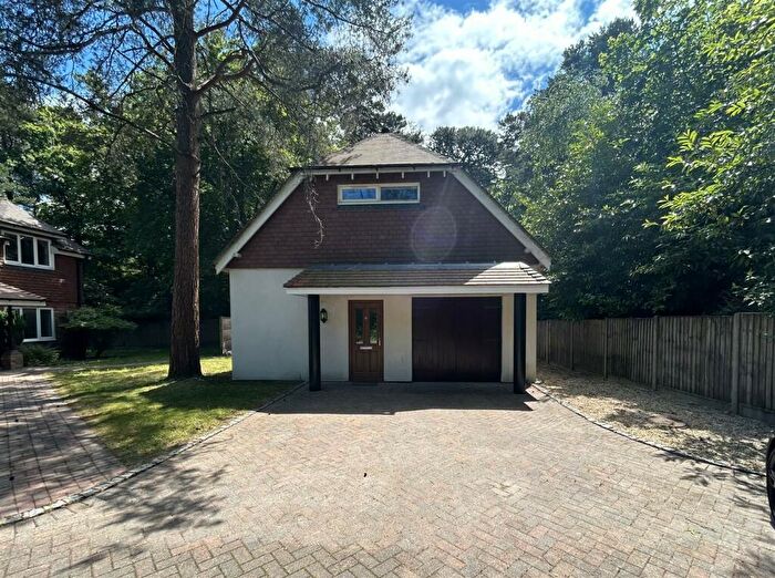 4 Bedroom Detached House To Rent In Chilworth, SO16