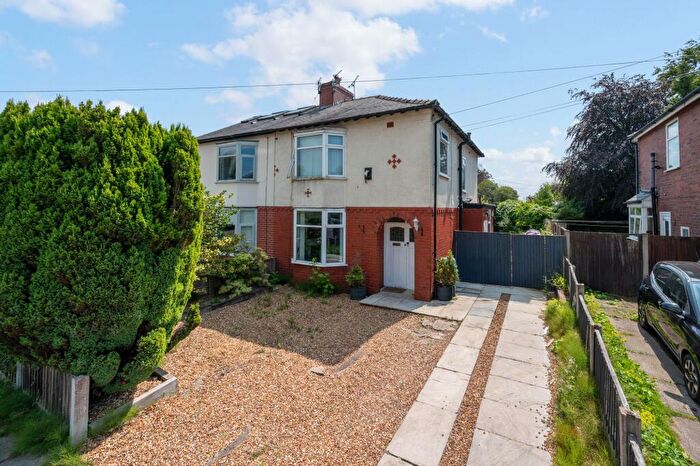 3 Bedroom Semi-Detached House For Sale In Foulds Avenue, Bury, BL8