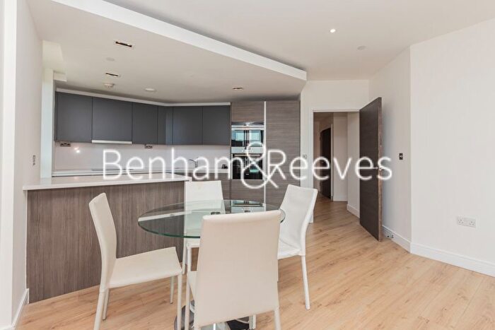 2 Bedroom Flat To Rent In Beadon Road, Hammersmith, W6