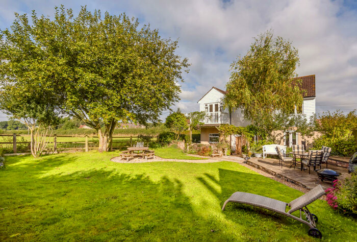 3 Bedroom Detached House For Sale In Broadway, Chilcompton, Radstock, BA3