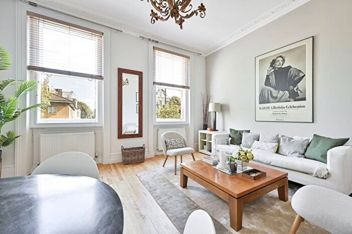 1 Bedroom Flat For Sale In Finborough Road, Chelsea, London, SW10