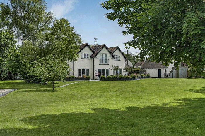 7 Bedroom Detached House For Sale In High Street, South Moreton, OX11