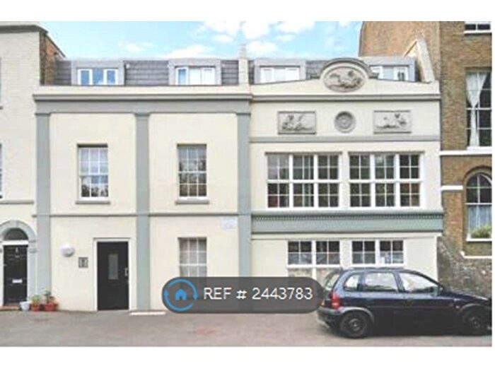 2 Bedroom Flat To Rent In Stonemasons Yard Camberwell, London, SE5