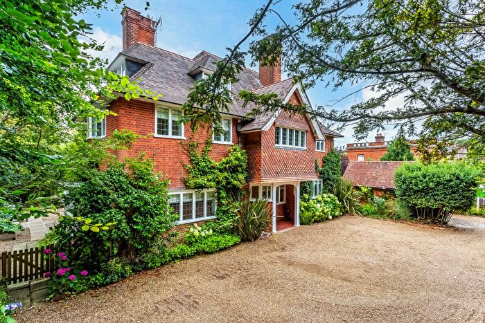 6 Bedroom Detached House For Sale In Castle Road, Horsell, Woking, GU21