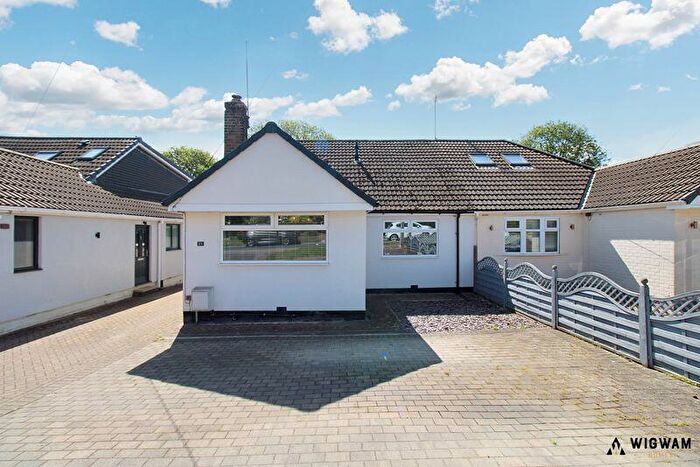3 Bedroom Semi-Detached House For Sale In Riplingham Road, Skidby, HU16