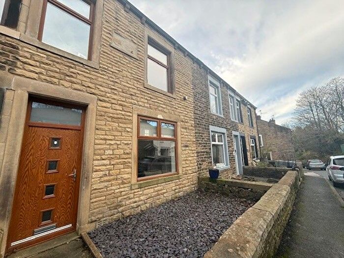 4 Bedroom Property To Rent In Red Lion Street, Barnoldswick, BB18