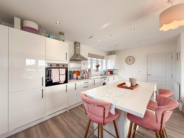 2 Bedroom Flat For Sale In Sultan Glacier Close, Newport, NP20