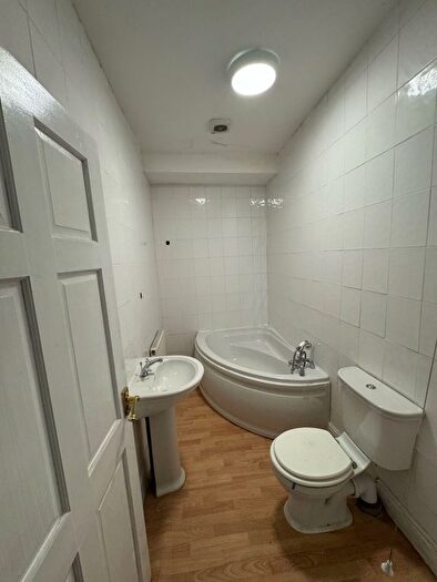 1 Bedroom Property To Rent In Whalley Road, Accrington, BB5