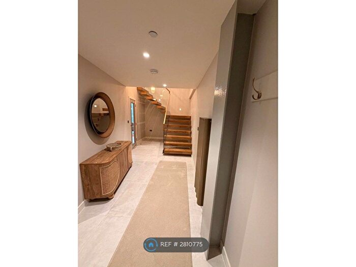 3 Bedroom Flat To Rent In Frankwell Quay, Shrewsbury, SY3