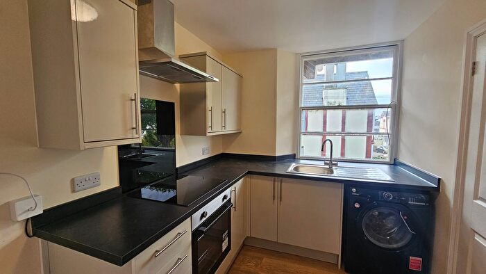 Studio To Rent In Vansittart Road, Torquay, TQ2