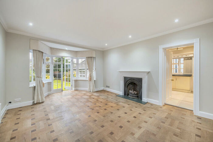 4 Bedroom Semi-Detached House To Rent In Hampstead Way, Hampstead Garden Suburb, NW11
