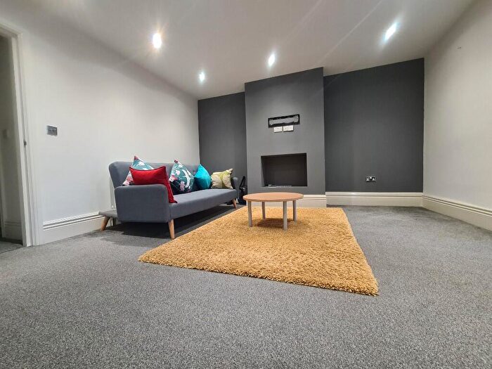 2 Bedroom Flat To Rent In Ecclesall Road, Sheffield, S11