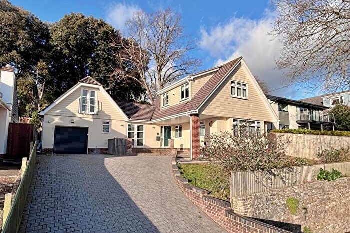 5 Bedroom Detached House For Sale In Barry Gardens, Broadstone, BH18