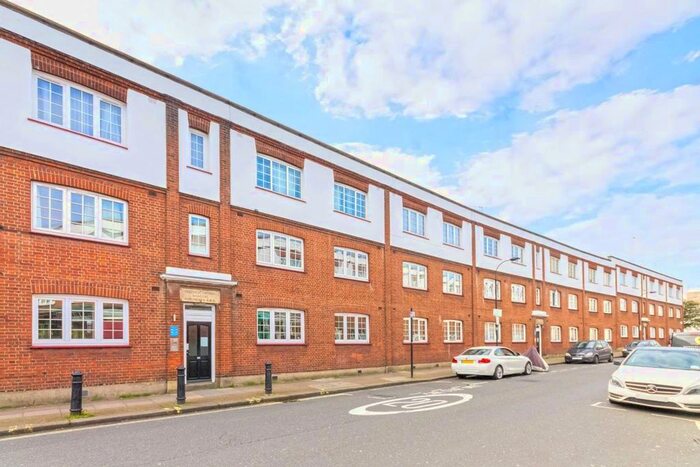 2 Bedroom Flat To Rent In Ranelagh Gardens, London, SW6