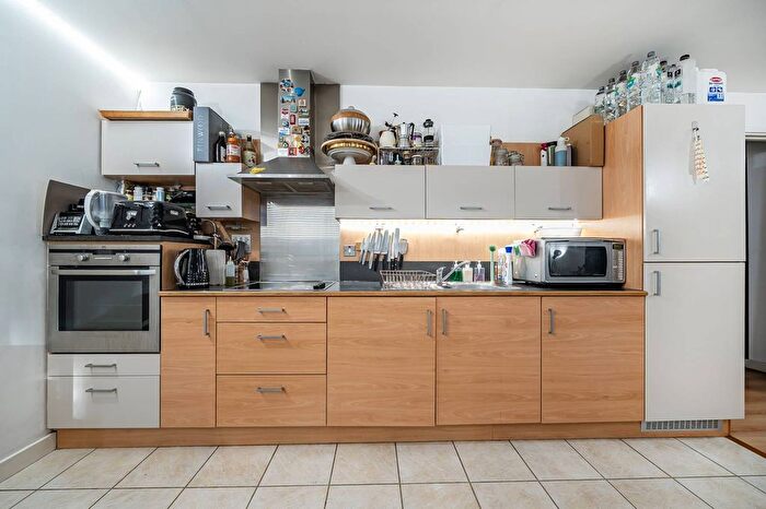 1 Bedroom Flat For Sale In West Parkside, Greenwich, London, SE10