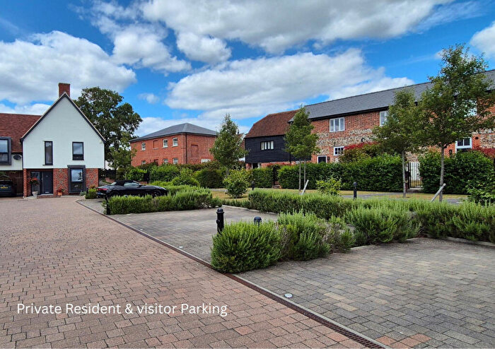 2 Bedroom Maisonette For Sale In Lees Close, Dunmow, CM6