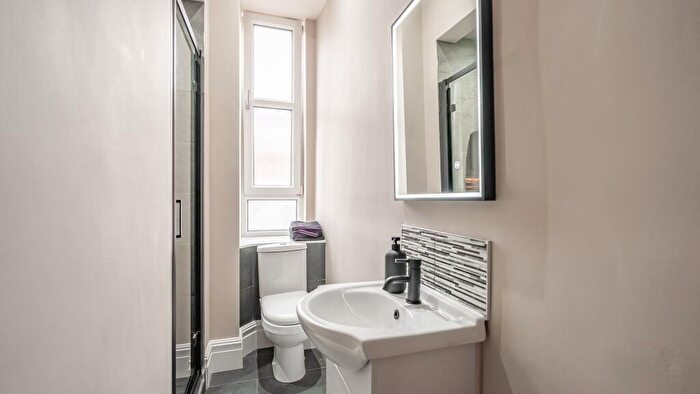 1 Bedroom Flat For Sale In Strathyre Street, Flat /, Shawlands, Glasgow, G41