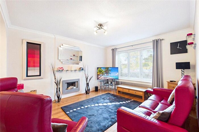 2 Bedroom Apartment To Rent In Stanbury Gate, Spencers Wood, Reading, Berkshire, RG7