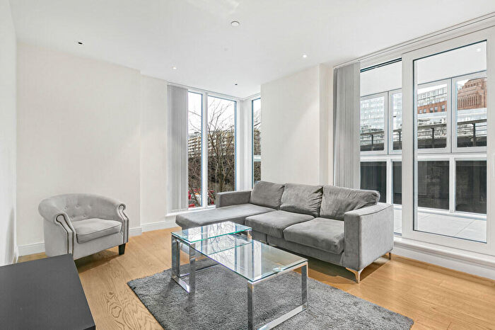 2 Bedroom Apartment To Rent In Sopwith Way, London, SW11