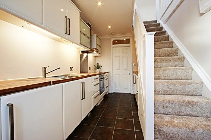 1 Bedroom Flat To Rent In Orchid Close, Goffs Oak, Waltham Cross, EN7