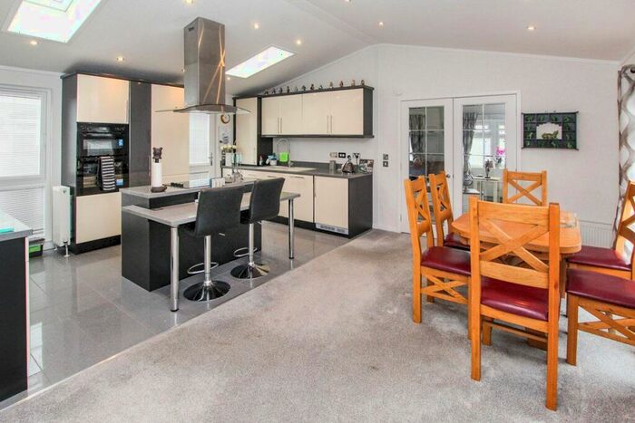 2 Bedroom Bungalow For Sale In Franklins Avenue, Pilgrims Retreat, Maidstone, ME17