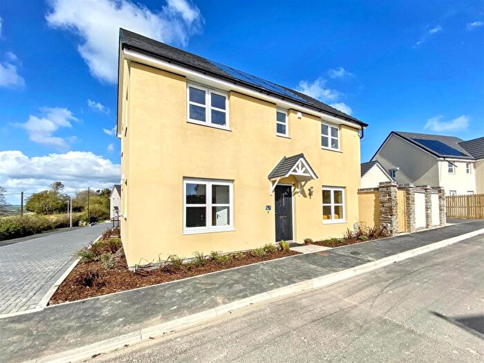 3 Bedroom Detached House For Sale In Bryn Heulog, Ger Y Mor, Saundersfoot, SA69