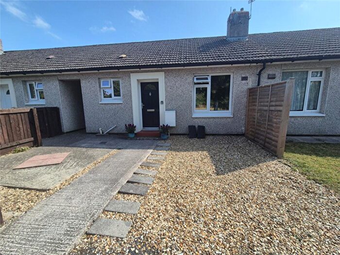 1 Bedroom Bungalow For Sale In St. Johns Road, Frome, Somerset, BA11
