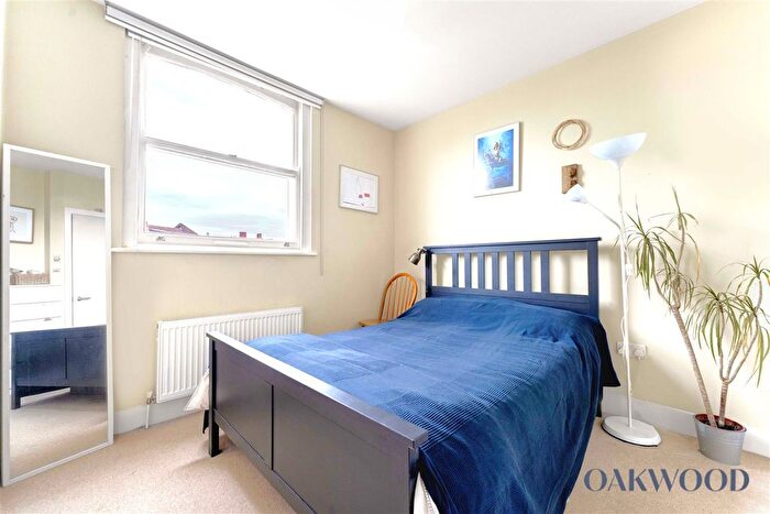 1 Bedroom Flat To Rent In Amhurst Road, London, N16