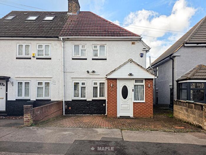 3 Bedroom Semi Detached House For Sale In Lyon Park Avenue, Alperton, HA0