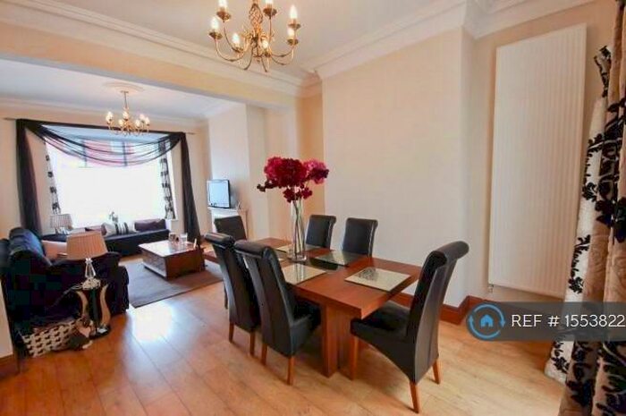 2 Bedroom Semi-Detached House To Rent In Hope Street, Southport, PR9