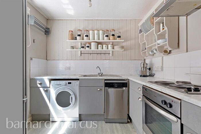 1 Bedroom Flat For Sale In Devonshire Road, Sutton, SM2