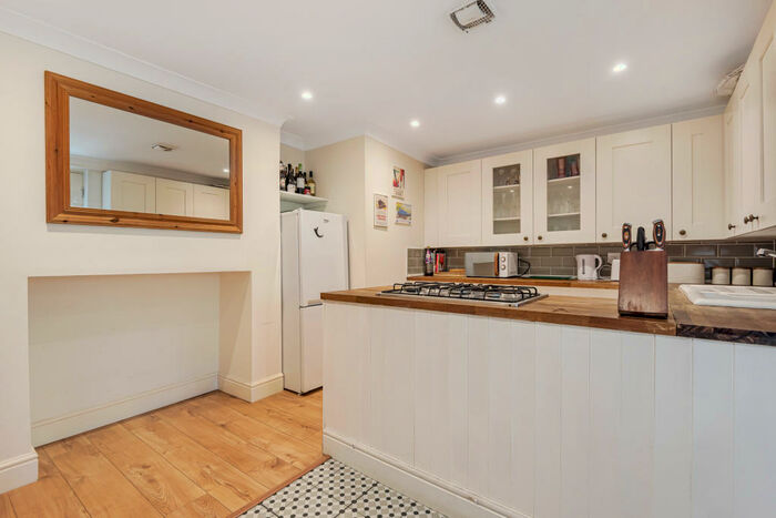 2 Bedroom Apartment To Rent In London Road, Harrow On The Hill, HA1