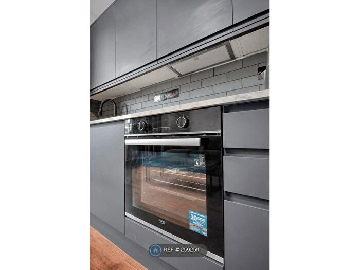 1 Bedroom Flat To Rent In Grove Green Road, London, E11