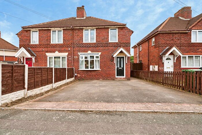 3 Bedroom Semi Detached House For Sale In Ogley Crescent, Walsall, West Midlands, WS8