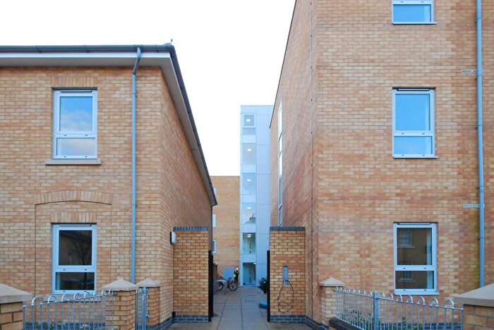 1 Bedroom Flat To Rent In Storehouse Mews, Canary Wharf, London, E14