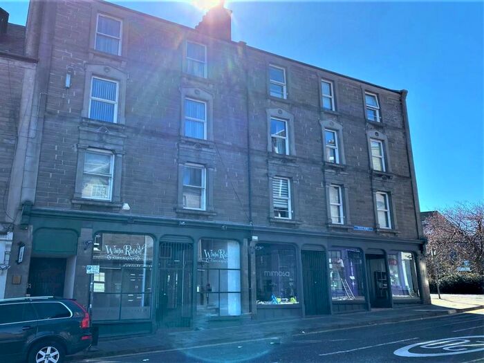 2 Bedroom Flat To Rent In West Port, Dundee, DD1