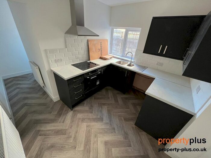 1 Bedroom Flat To Rent In Pant Yr Heol, Neath -, Neath, SA11