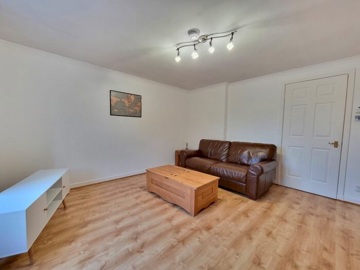 2 Bedroom Flat To Rent In Claremont Street, West End, Aberdeen, AB10