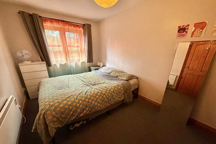 2 Bedroom Apartment To Rent In Elladene Park, Chorlton, M21