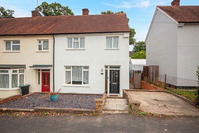 3 Bedroom End Of Terrace House For Sale In Northwick Road, South Oxhey, Watford, Herts, WD19