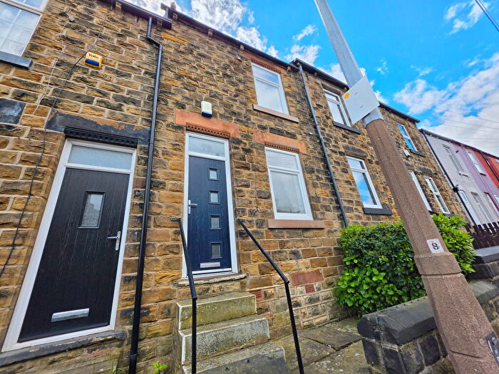 2 Bedroom Terraced House For Sale In Cope Street, Barnsley, S70