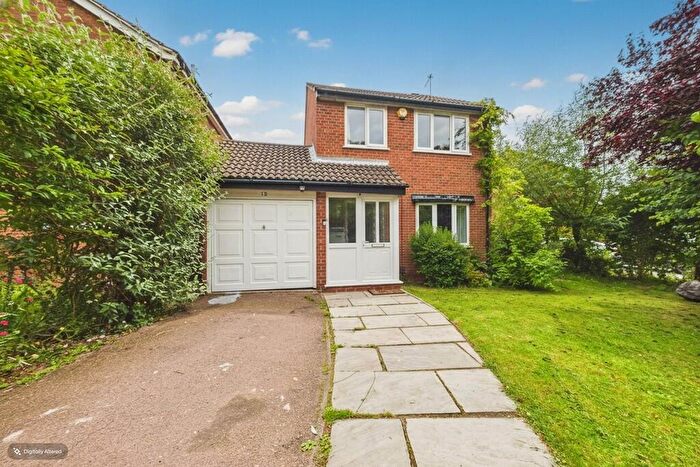3 Bedroom Detached House For Sale In Ladybower Road, Loughborough, LE11