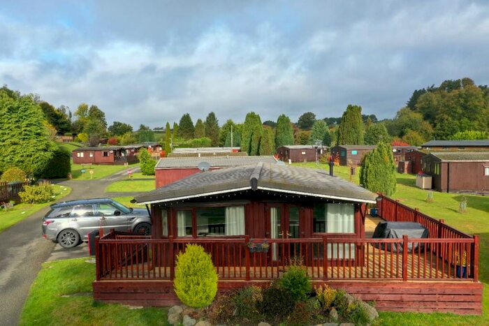 2 Bedroom Chalet For Sale In Manor View Number, Caer Beris Holiday Park, LD2