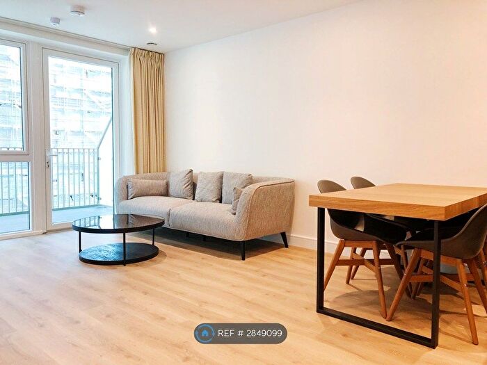 2 Bedroom Flat To Rent In Beresford Avenue, London, HA0