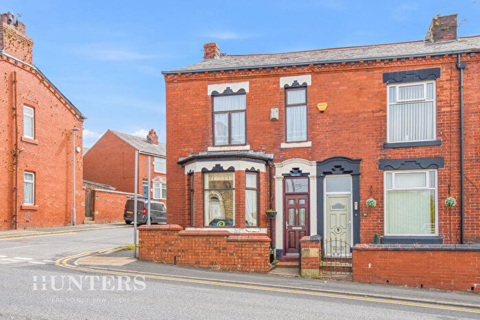 2 Bedroom End Of Terrace House For Sale In Ripponden Road, Oldham, OL4