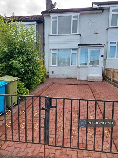 2 Bedroom Terraced House To Rent In Stamperland Hill, Clarkston, Glasgow, G76