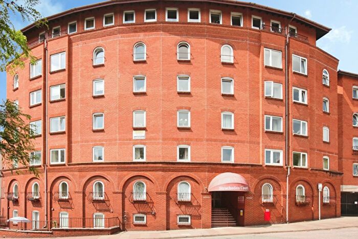 1 Bedroom Flat For Sale In Stratheden Court, Torquay, TQ1