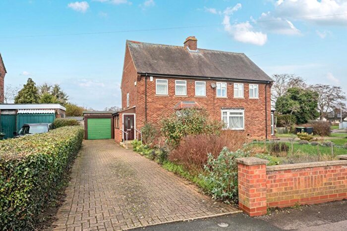 3 Bedroom Semi-Detached House For Sale In George Street, Shefford, SG17