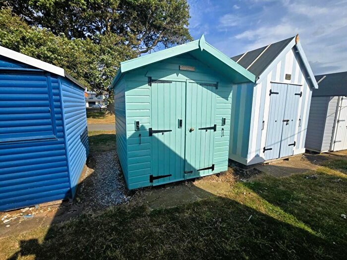 Chalet For Sale In Beach Hut, IP11